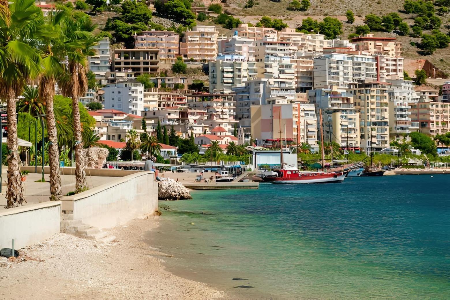 Sea Breeze Apartment Sarandë Exterior foto